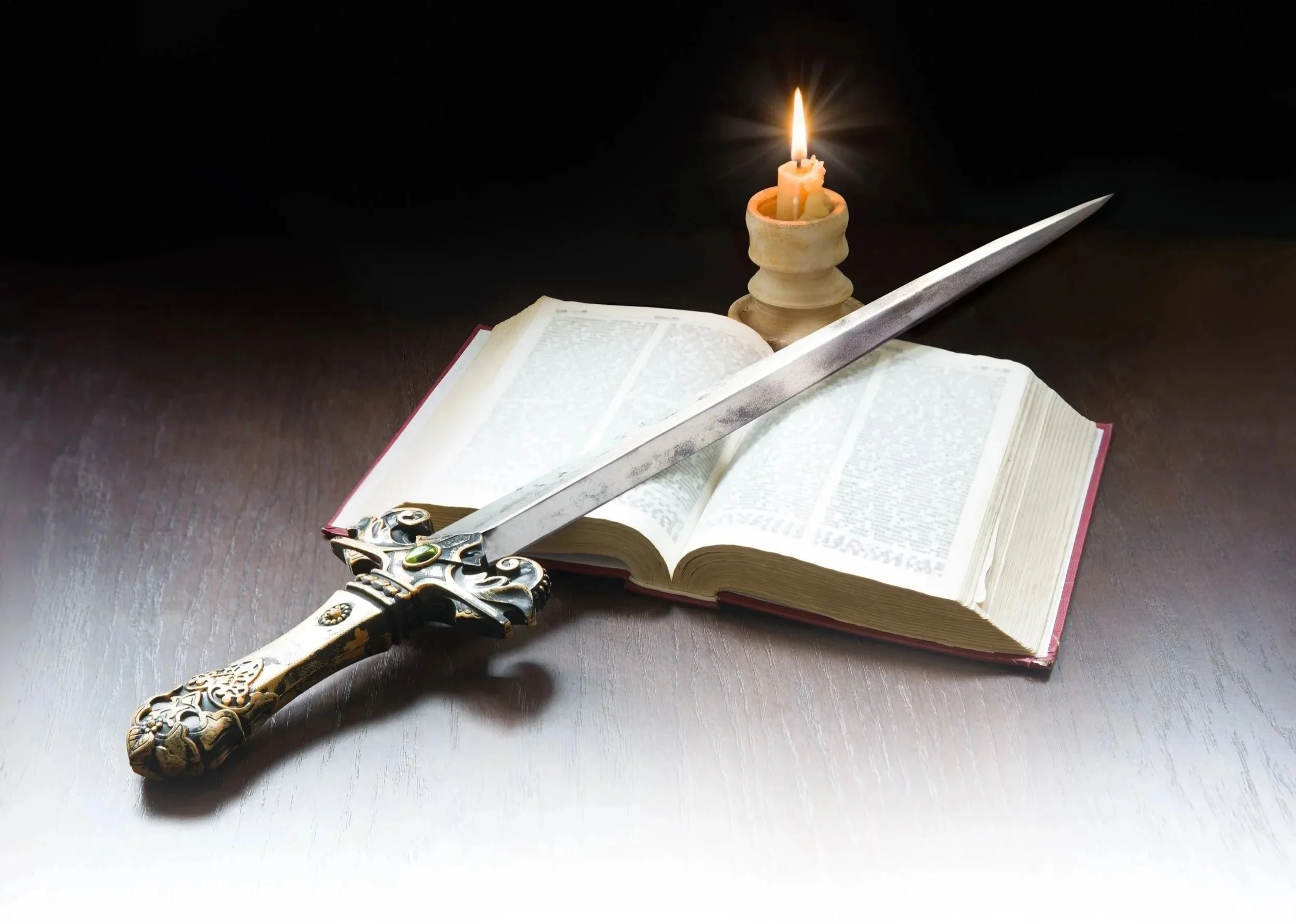 Razor balanced on its edge